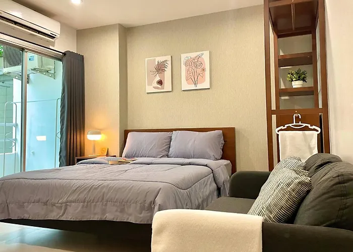 1-min Walk To Bts Thonglor Simple Spotless Great Value